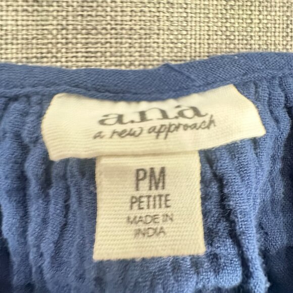 NEW! a.n.a A‎ New Approach Tank Top Blue Pleated Petite Medium $32 Scoop Neck - Picture 3 of 10